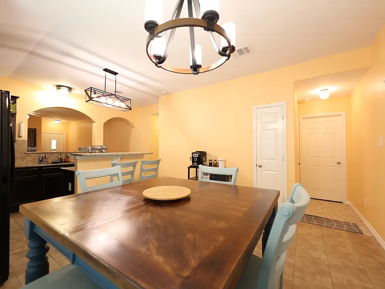 4915 Lions Gate Ln — Photo 5