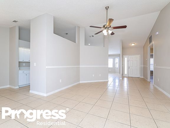 3rd image of 929 Salerno Ct