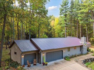 N4020 Golf Ln, Brodhead, WI 53520