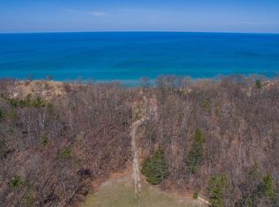 2-4500 Lakeshore Rd, Manistee, MI 49660