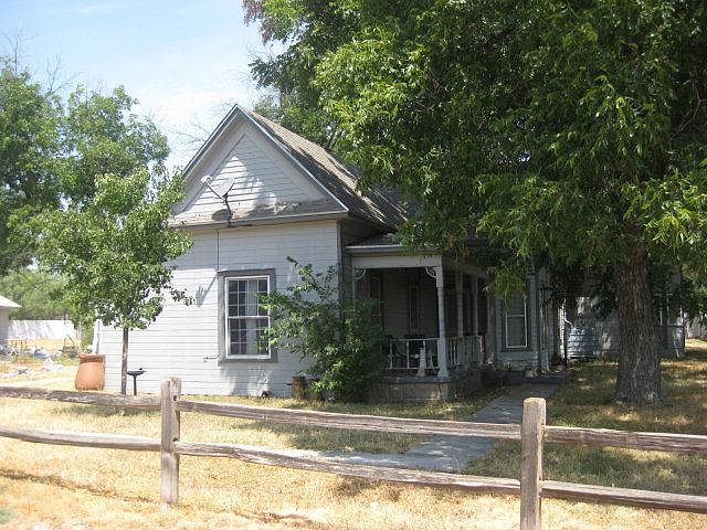 1st image of 661 S Roberts Ave