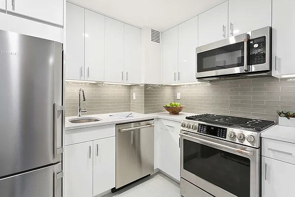 Sold by Compass | media 34