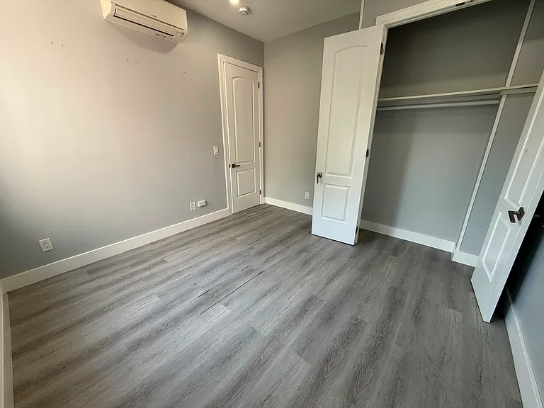 5516 Hudson Ave #29E — Photo 7