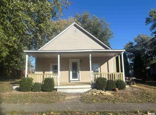 214 S Sherman St, Girard, IL
