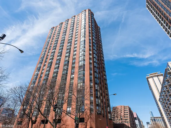 899 S Plymouth Ct APT 1710, Chicago, IL 60605
