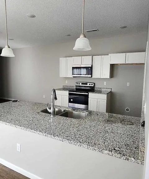 2325 N Burns Ave #2327 — Photo 5