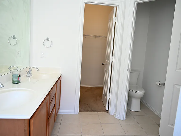 2204 Rockport Dr — Photo 12
