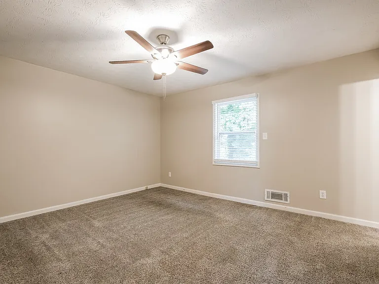 1695 Lawrenceville Suwanee Rd — Photo 11
