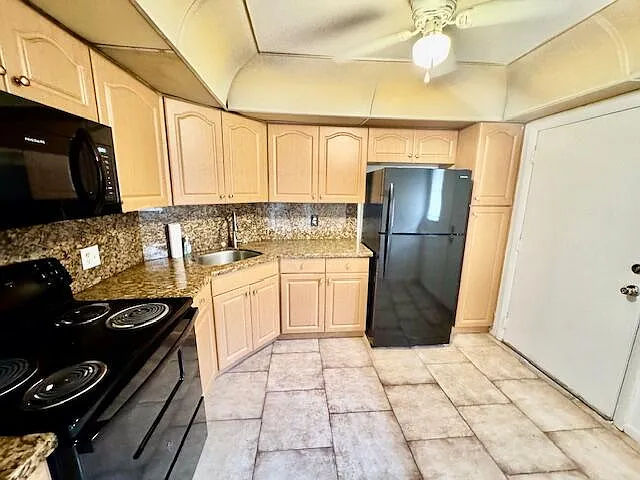 2 bed, 2.0 bath, 1200 sqft, $1,950 — Photo 4