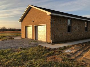189 N 140th St, Girard, KS 66743