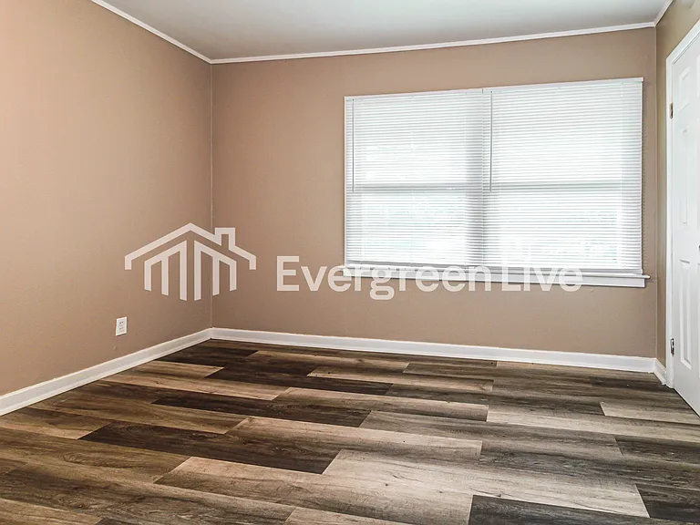 513 Forest Hills Dr — Photo 7