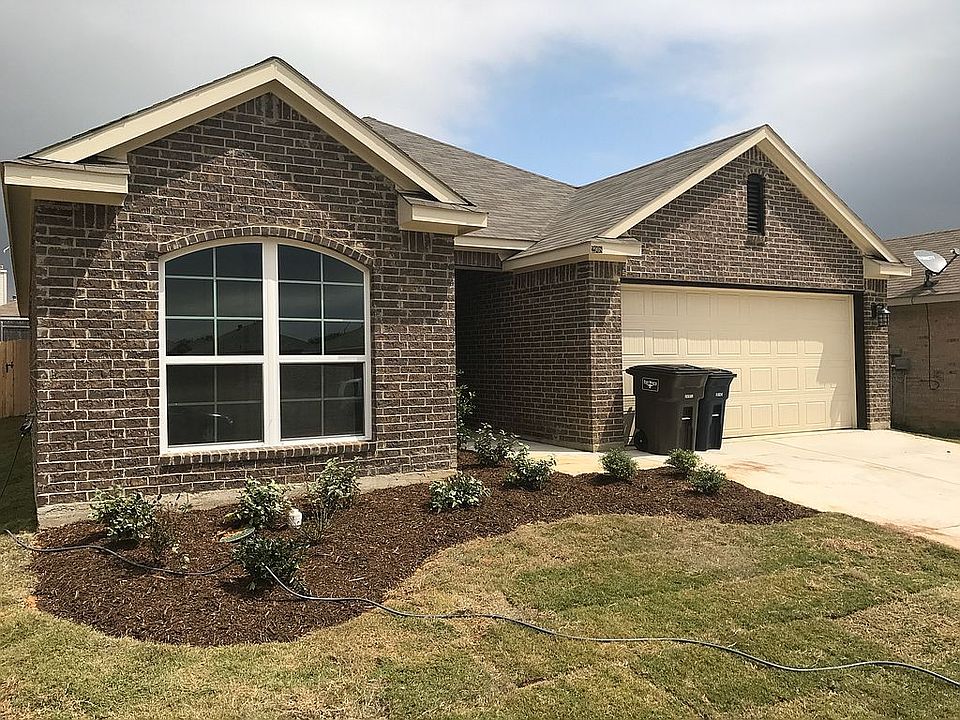 1st image of 2908 Carolina Dr