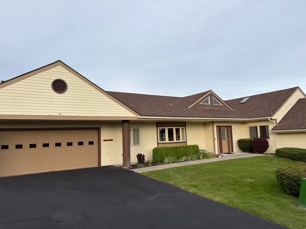 9227 Saint Andrews Cir, Klamath Falls, OR 97603