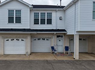 227 Adams Pointe Blvd UNIT 3, Mars, PA 16046