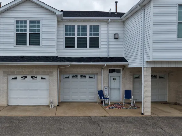 227 Adams Pointe Blvd Unit 3, Mars, PA 16046