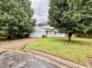2955 W Knob Hill Street, Springfield, MO 65810