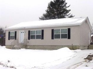 20 Darcy Dr, Lewiston, ME 04240