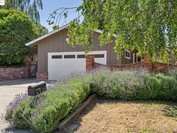218 Brenda Ct, Pinole, CA 94564