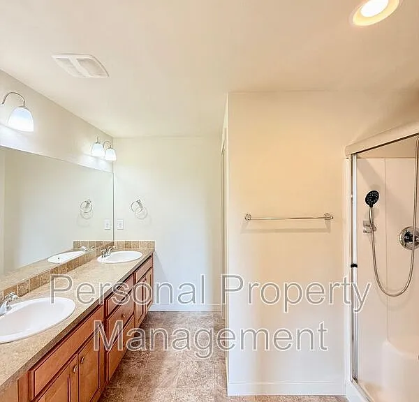 2406 NE 130th Ave — Photo 16