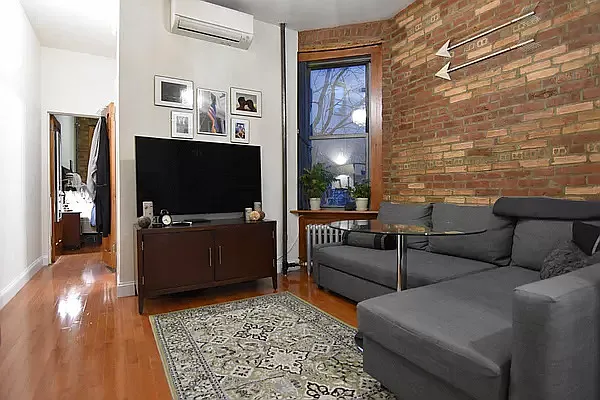 Rented by Bohemia Realty Group | media 12