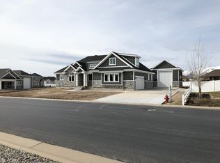 9227 N Horizon Dr, Eagle Mountain, UT 84005