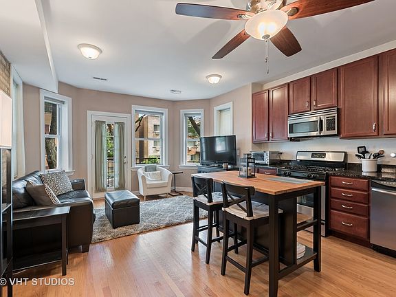 4th image of 2531 W Berwyn Ave APT 1