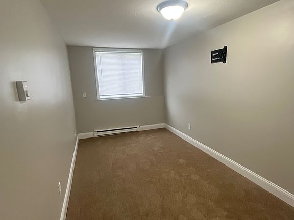 3rd image of 6713 Creekside Dr APT C