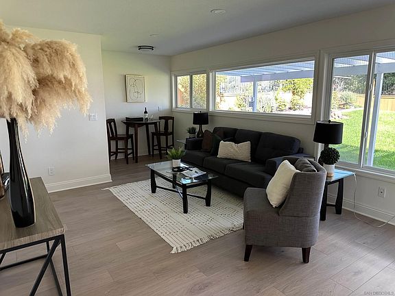 5th image of 14703 Penasquitos Dr