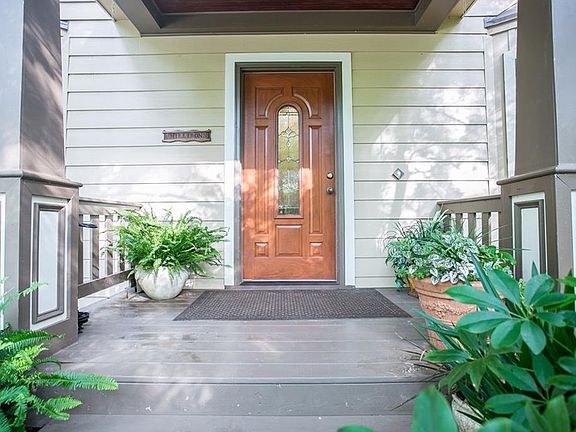 3rd image of 214 Nacoochee Dr