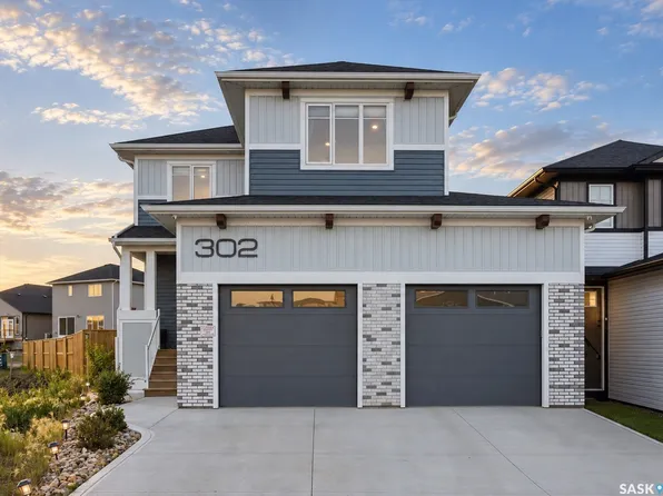 302 Chelsom Manor, Saskatoon, SK S7V 1R3