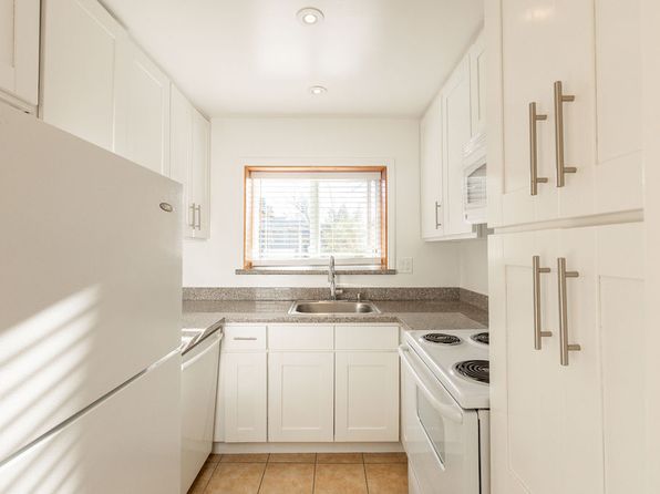 908 Middle Ave APT A