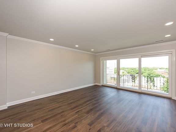 3rd image of 251 Marengo Ave APT 7B