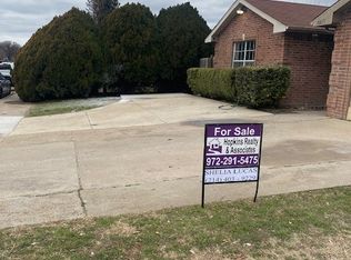 4443 Falls Dr, Dallas, TX 75211