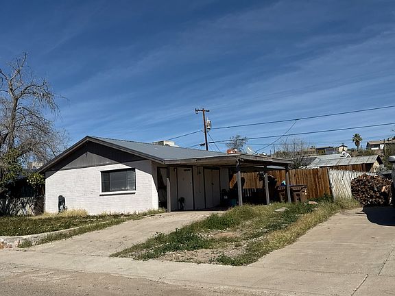 2nd image of 326 W Essex Rd