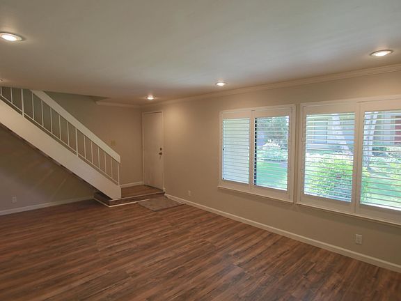 2nd image of 4757 Clear River Ct