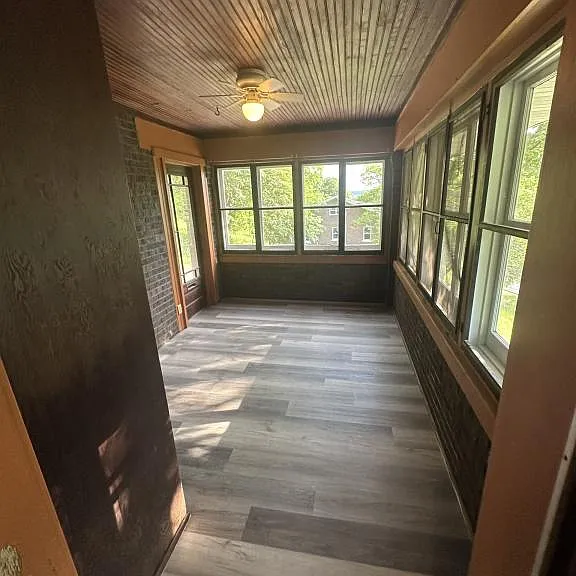 164 N Park St — Photo 9