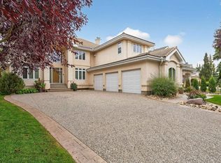 473 Heffernan Dr NW, Edmonton, AB T6R 2X1