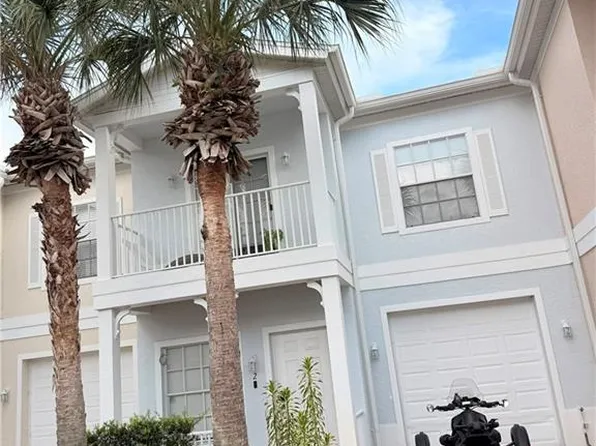 3298 Megan Ln APT 2, Naples, FL 34109