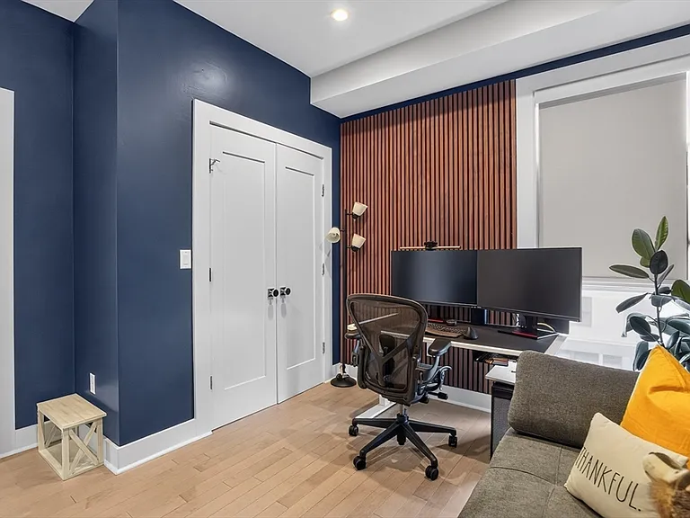 232 Old Colony Ave #405 — Photo 12