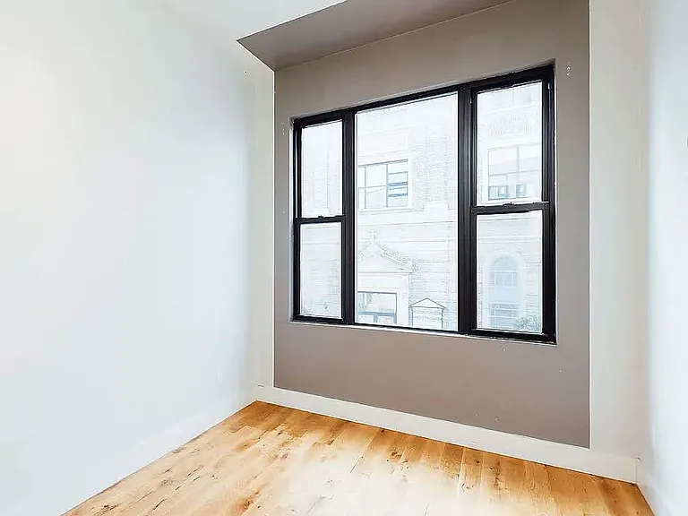 182 Suydam St #2R — Photo 8