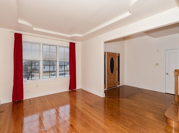 2nd image of 8116 S Mulligan Ave