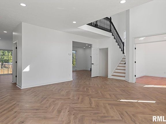 5th image of 4113 Gaskell Dr