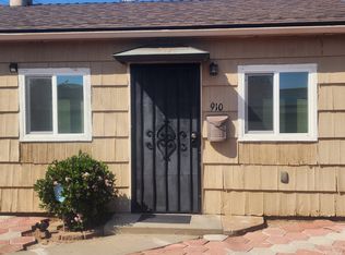 910 Park Hill Dr, Escondido, CA 92025