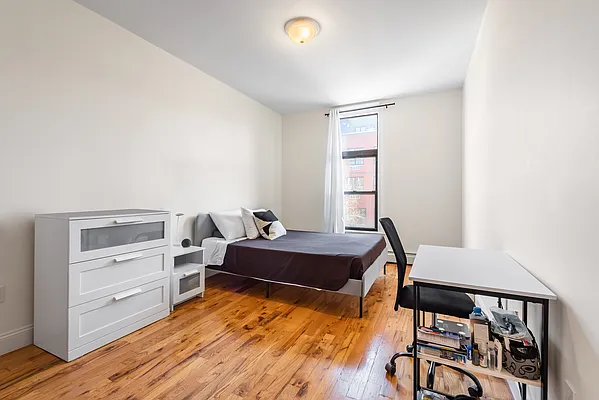 Rented by Corcoran | media 7