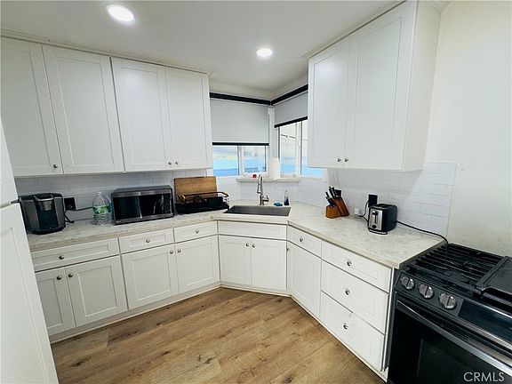 4th image of 8832 Aldrich St