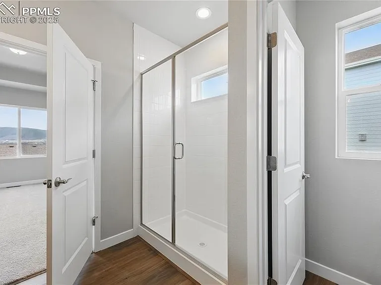 16886 Greenfield Dr — Photo 11