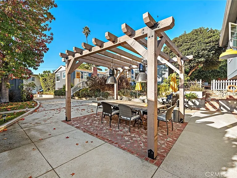 235 Cajon St — Photo 14
