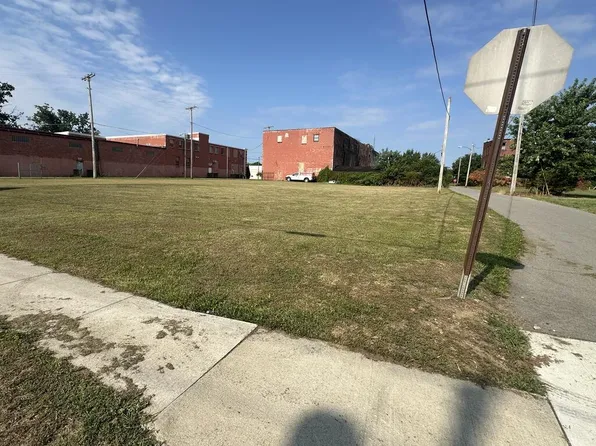 287 N Diamond St, Mansfield, OH 44902