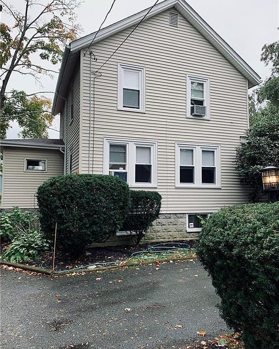 1st image of 25 Hood Ave E