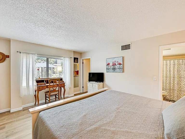 722 Boulevard Of The Presidents S #105 — Photo 11